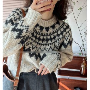 Belknt-Retro Fair Island Pullover Knitted Sweater Top for Women-Cape Sleeve Round neck Coat Knitwear for Lady
